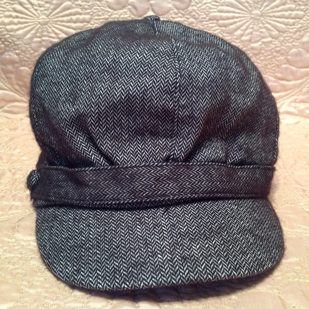 Y2K NY&Co Herringbone Newsboy Cap Black White